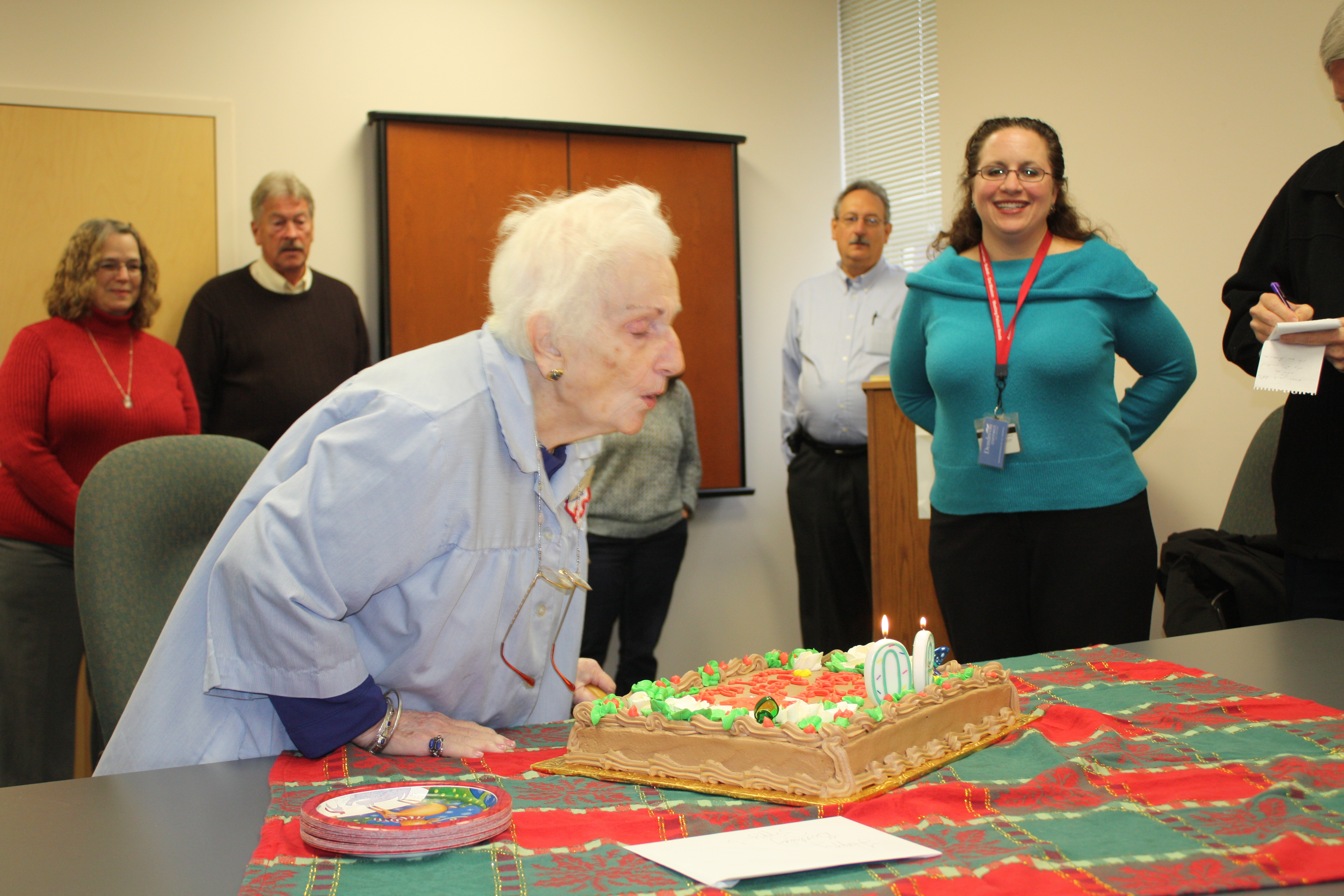 Poppy Davis 90th birthday 4